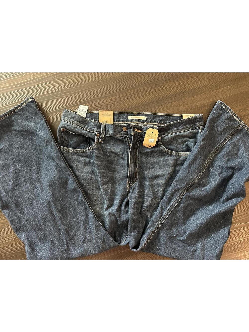 NWT Levi’s Middy bootcut full length 33 x 31  navy blue jeans
